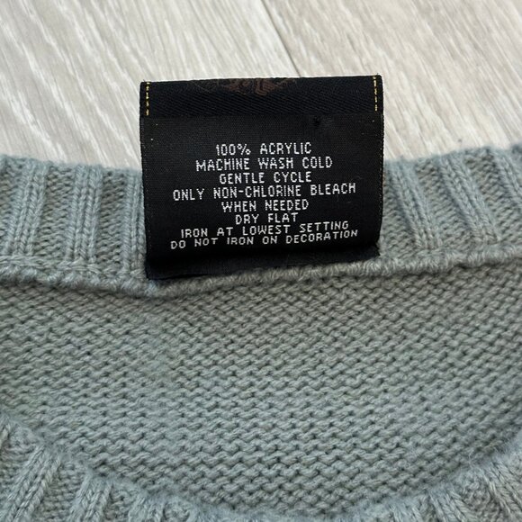 Vintage Y2K Southpole Men's Striped Gray/Black/White Knit Sweater - Size XL - Picture 5 of 5